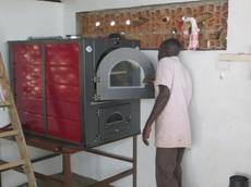 Quelle: Uganda-Projekt Quelle: Uganda-Projekt